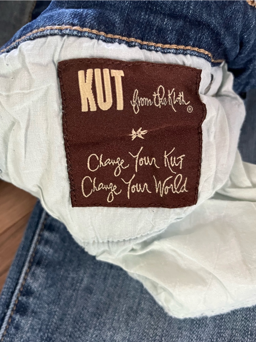 Kut from the Kloth Katy Boyfriend Straight Jeans Size 10 - Picture 4 of 9